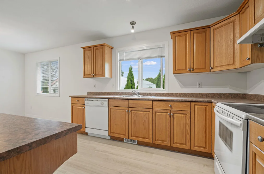 46279 CHILLIWACK CENTRAL ROAD, Chilliwack BC V2P 1J7, Chilliwack BC — Residential for Sale — Photo 11 of 39