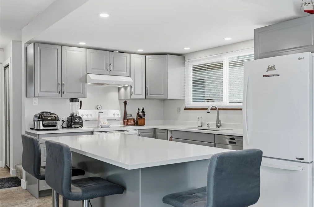 4628 HERMITAGE DRIVE, Richmond BC V7E 4N4, Richmond BC — Residential for Sale — Photo 4 of 26