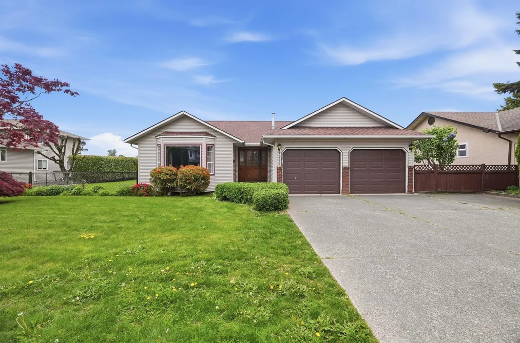 House for sale at 46337 Christina Drive Chilliwack British Columbia - MLS: R3122832