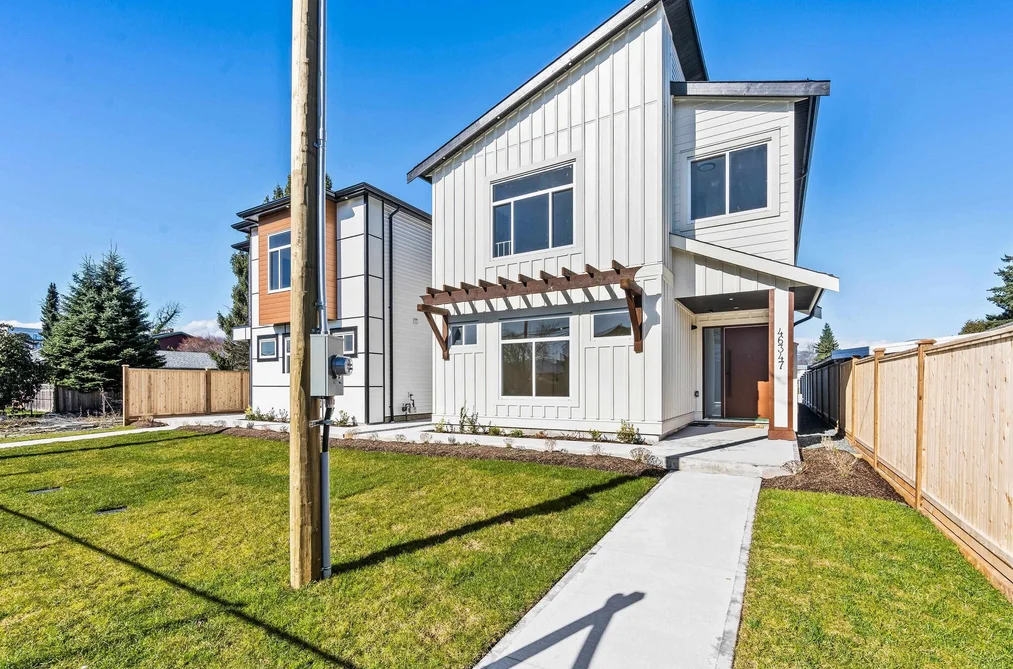 House for sale at 46347 Maple Avenue Chilliwack British Columbia - MLS: R3093956