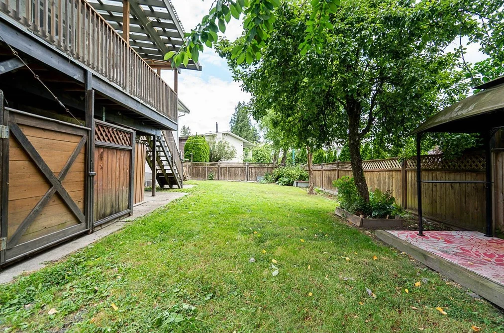 46350 MCCAFFREY BOULEVARD, Chilliwack, BC — Residential for Sale — Photo 33 of 36