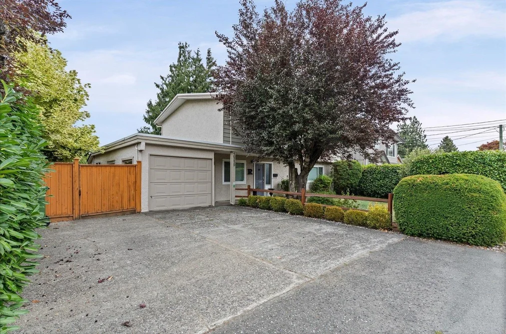 House for sale at 46359 Chilliwack Central Road Chilliwack British Columbia - MLS: R3150040
