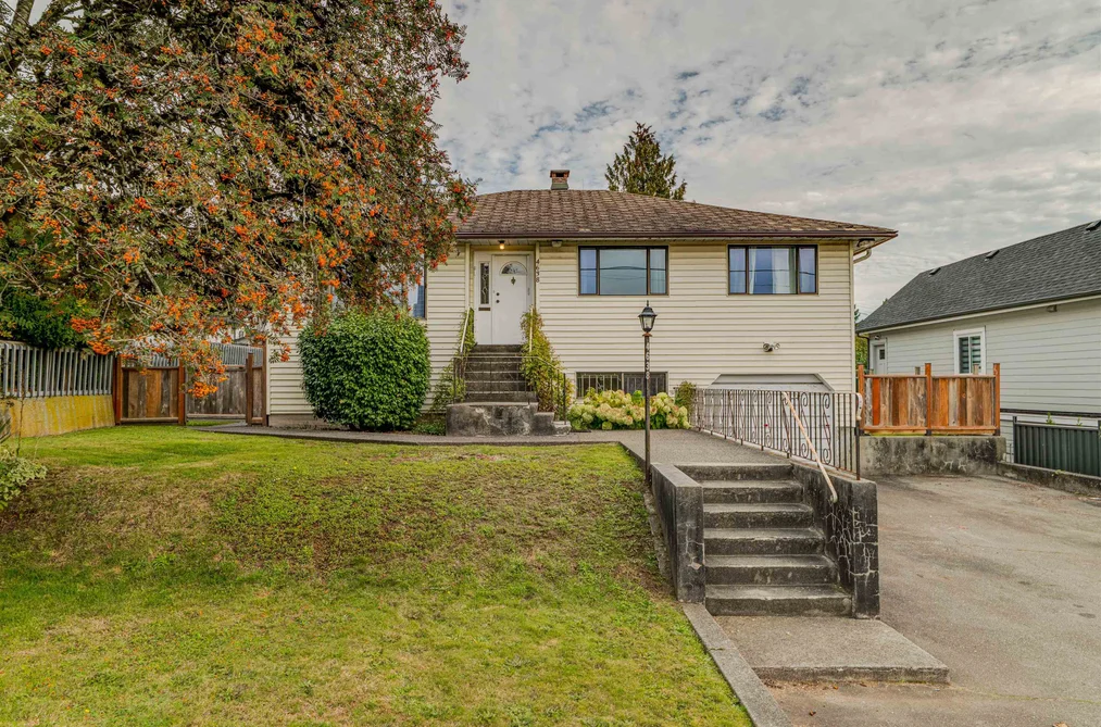 4638 ROYAL OAK AVENUE, Burnaby BC V5G 3M5, Burnaby BC — Residential for Sale - Photo 2