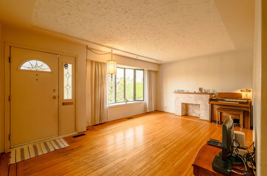 4638 ROYAL OAK AVENUE, Burnaby BC V5G 3M5, Burnaby BC — Residential for Sale - Photo 4