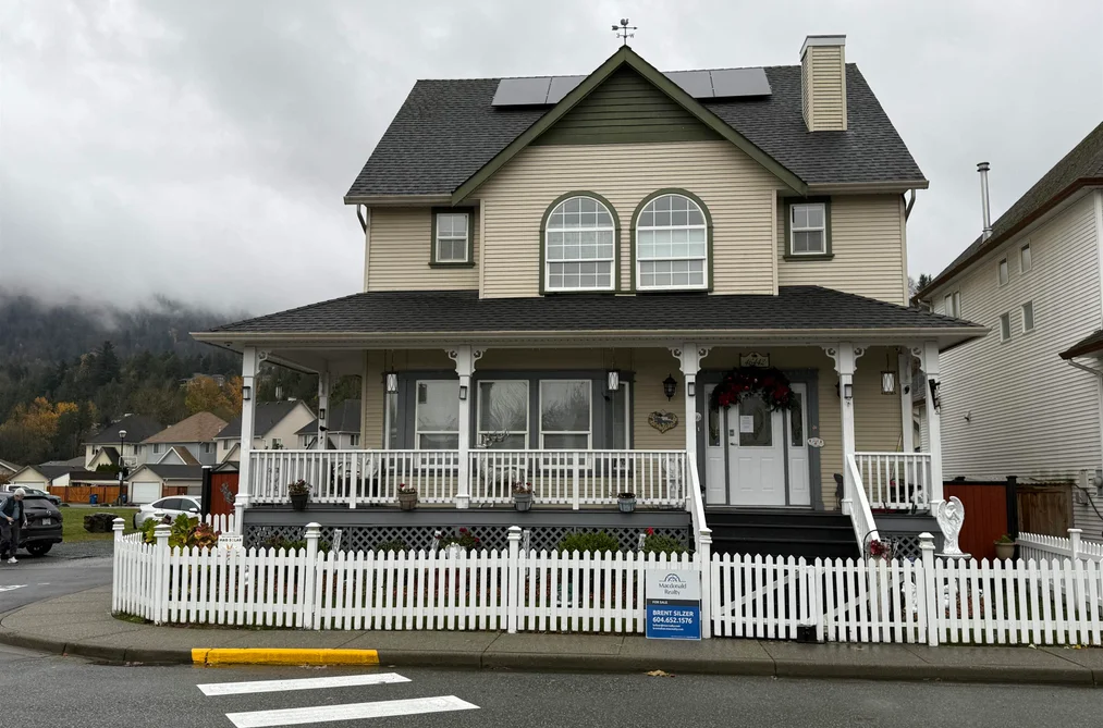 House for sale at 46442 Chester Drive Chilliwack British Columbia - MLS: R3068592
