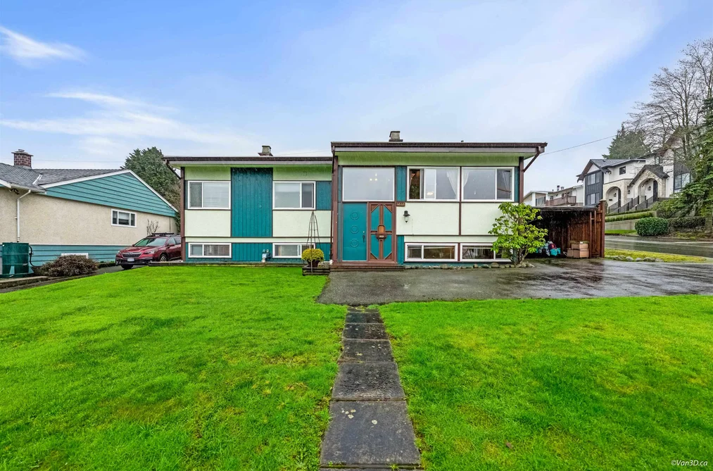 House for sale at 4646 Charlotte Court Burnaby British Columbia - MLS: R3086684