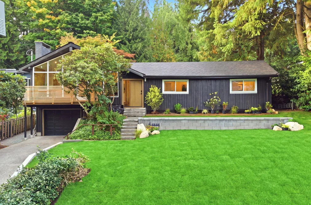 House for sale at 4646 Cove Cliff Road North Vancouver British Columbia - MLS: R3169275