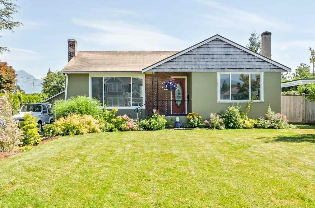 House for sale at 46496 Mayfair Avenue Chilliwack British Columbia - MLS: R2956497