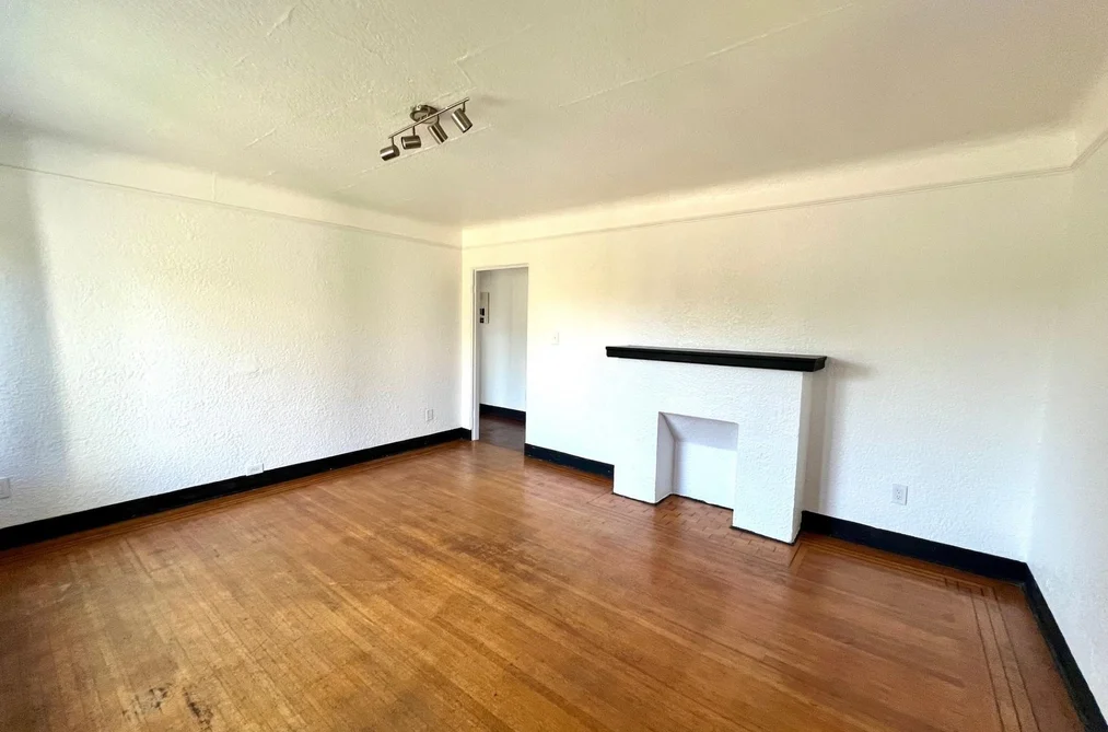 465-485 VICTORIA DRIVE, Vancouver BC V5L 4C9, Vancouver BC — Residential for Sale - Photo 3