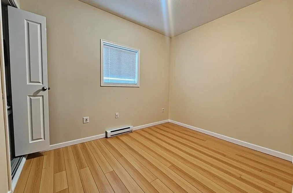 4651 A CANADA WAY, Burnaby, BC — Residential for Sale — Photo 16 of 20