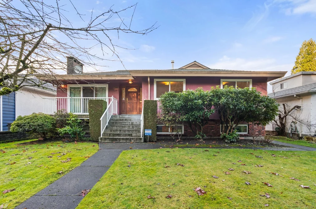 House for sale at 4651 W 16th Avenue Vancouver British Columbia - MLS: R3087854