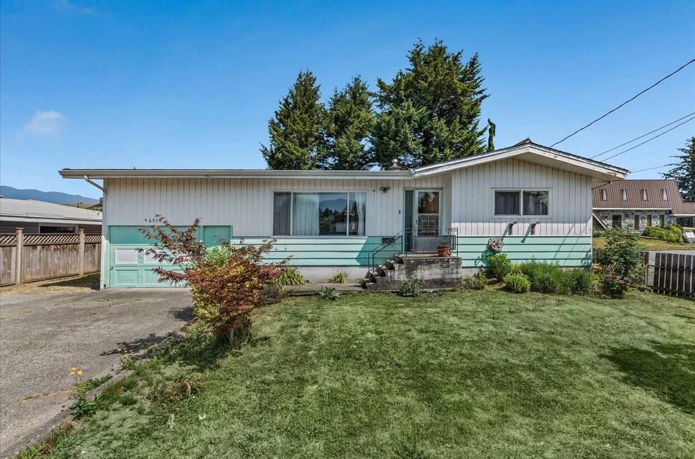 House for sale at 46515 Chilliwack Central Road Chilliwack British Columbia - MLS: R3146952