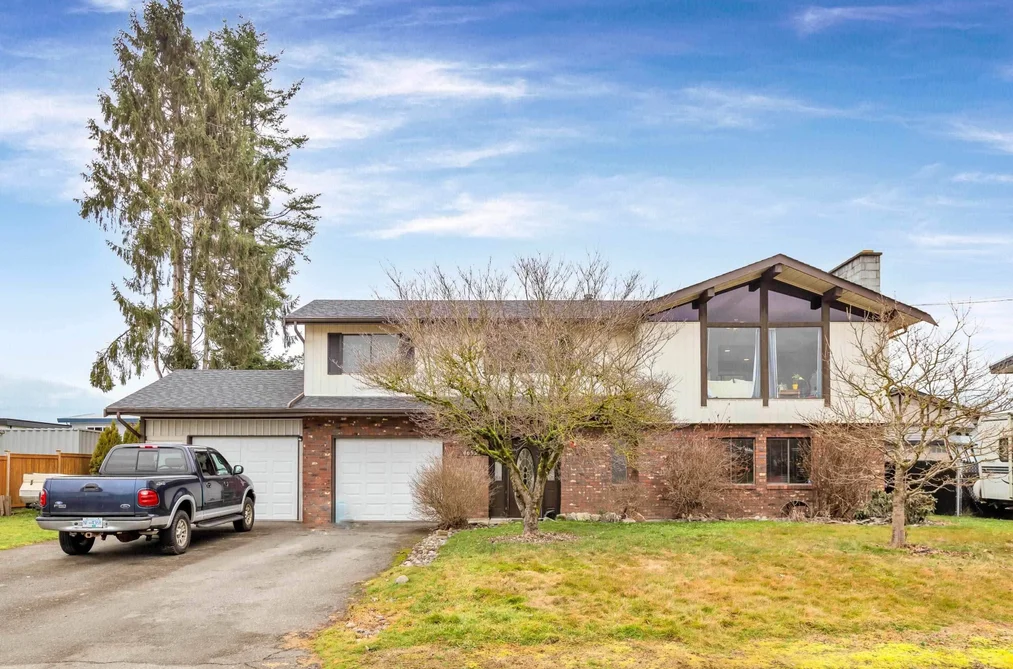 House for sale at 46521 Elliott Avenue Chilliwack British Columbia - MLS: R3148101