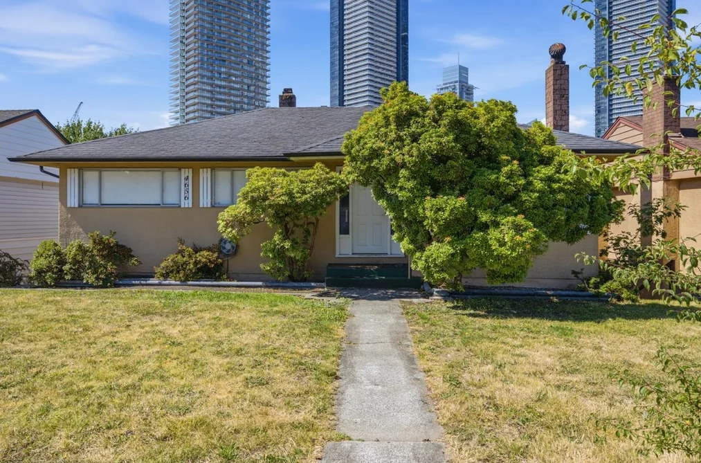 House for sale at 4656 Brentlawn Drive Burnaby British Columbia - MLS: R3152589