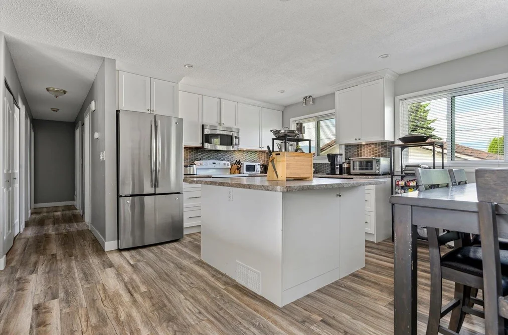 46565 MCCAFFREY BOULEVARD, Chilliwack BC V2P 1E5, Chilliwack BC — Residential for Sale - Photo 4