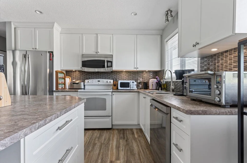 46565 MCCAFFREY BOULEVARD, Chilliwack BC V2P 1E5, Chilliwack BC — Residential for Sale - Photo 5