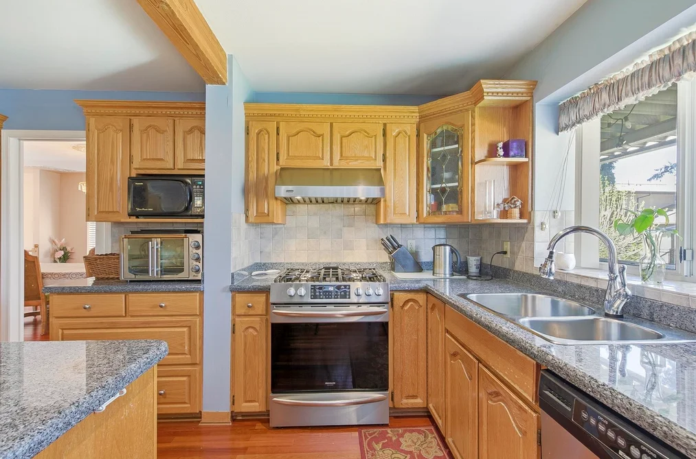 4657 GRASSMERE STREET, Burnaby BC V5G 2N8, Burnaby BC — Residential for Sale - Photo 3