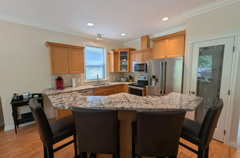 46570 HEARTHSTONE STREET, Chilliwack BC V2R 0E2, Chilliwack BC — Residential for Sale - Photo 3