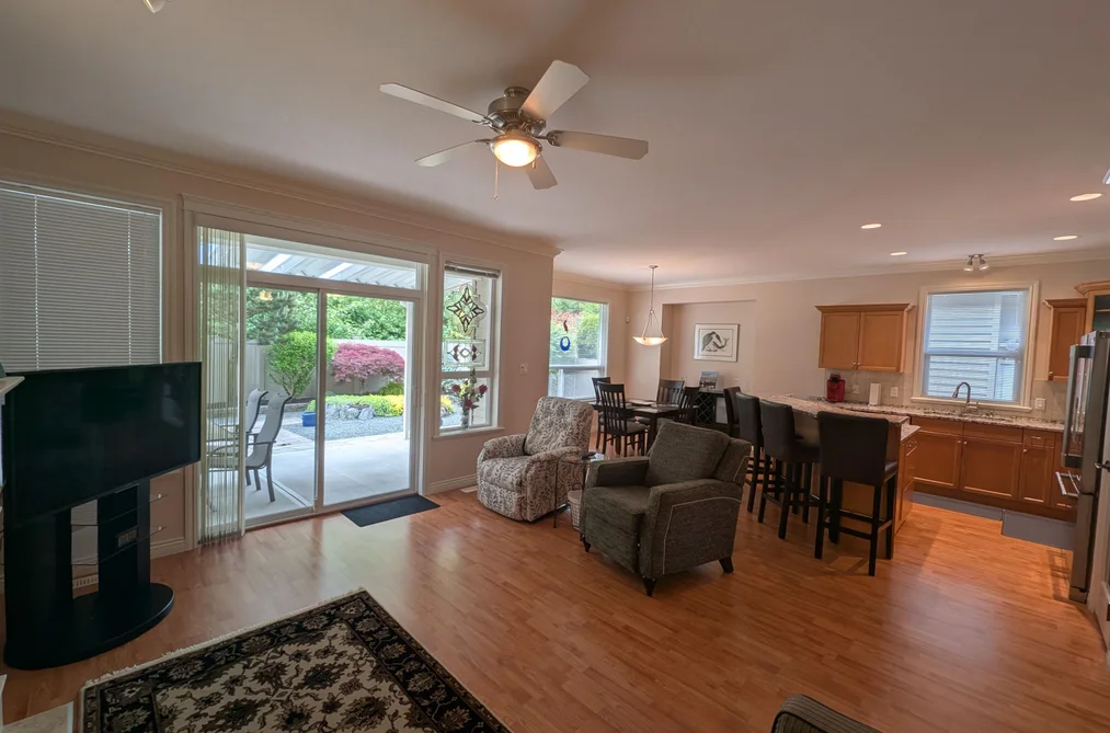46570 HEARTHSTONE STREET, Chilliwack BC V2R 0E2, Chilliwack BC — Residential for Sale - Photo 4