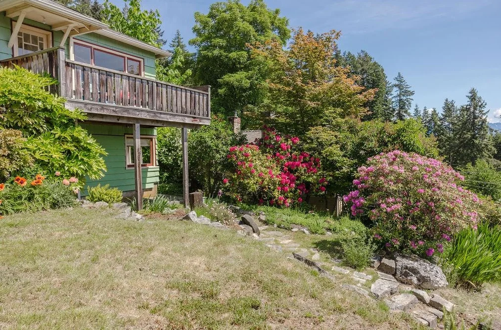 466 CENTRAL AVENUE, Gibsons BC V0N 1V1, Gibsons BC — Residential for Sale - Photo 3