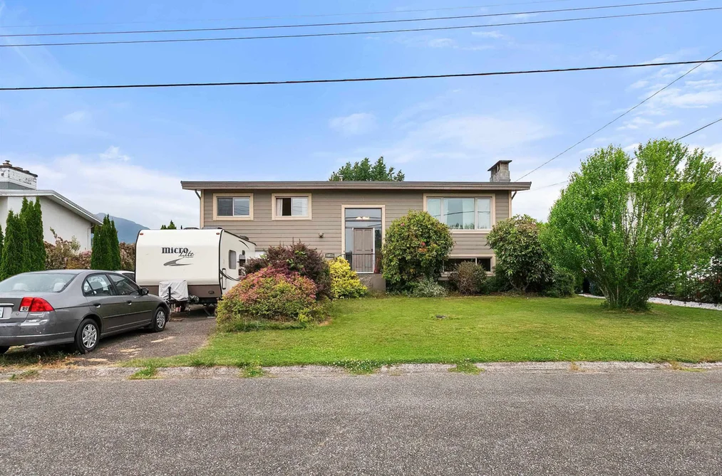 House for sale at 46621 Teton Avenue Chilliwack British Columbia - MLS: R3133432