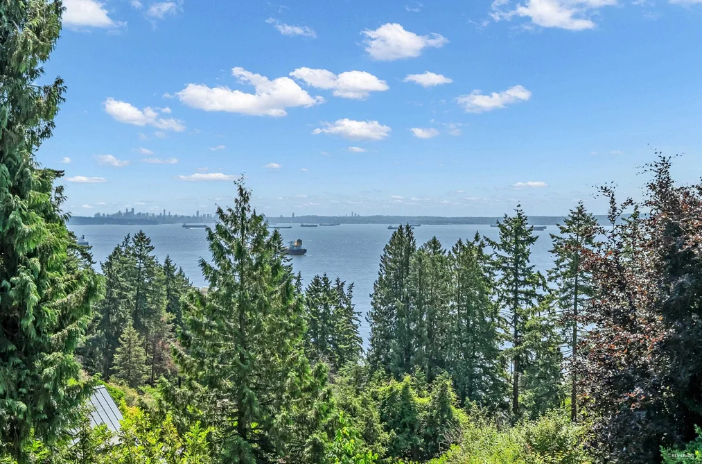 4668 CLOVELLY WALK, West Vancouver BC V7W 1H5, West Vancouver BC — Residential for Sale - Photo 2