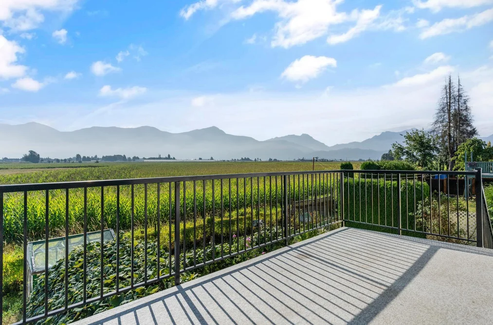 House for sale at 46702 Arbutus Avenue Chilliwack British Columbia - MLS: R3155052