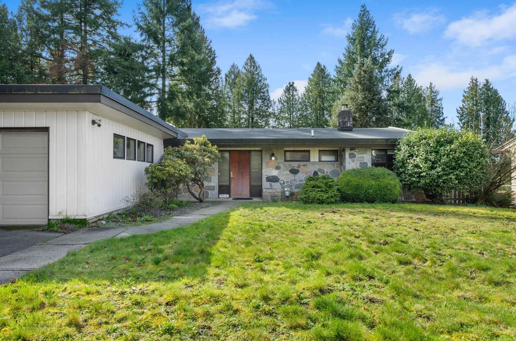 4672 NEVILLE STREET, Burnaby BC V5J 2H1, Burnaby BC — Residential for Sale - Photo 2