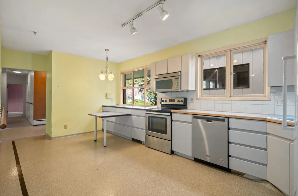 4672 NEVILLE STREET, Burnaby BC V5J 2H1, Burnaby BC — Residential for Sale - Photo 6
