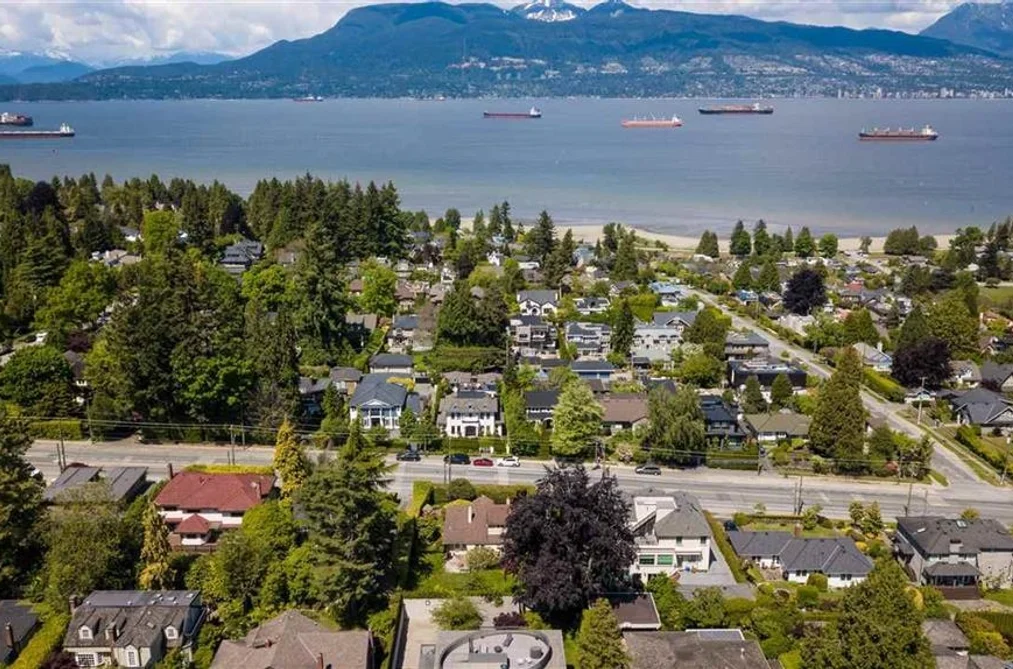 House for sale at 4674 W 4th Avenue Vancouver British Columbia - MLS: R3149713