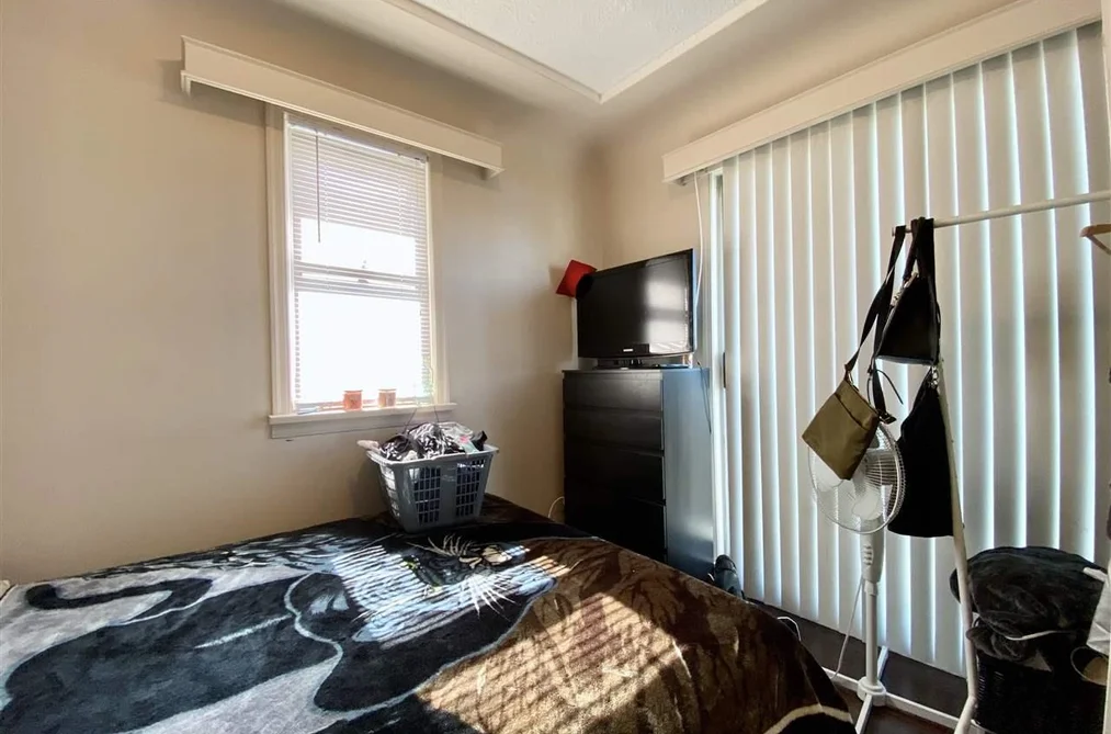 4680 Canada Way, Burnaby, BC - MLS: R3179840 - Photo 6 4680 Canada Way, Burnaby, BC - MLS: R3179840 - Photo 6