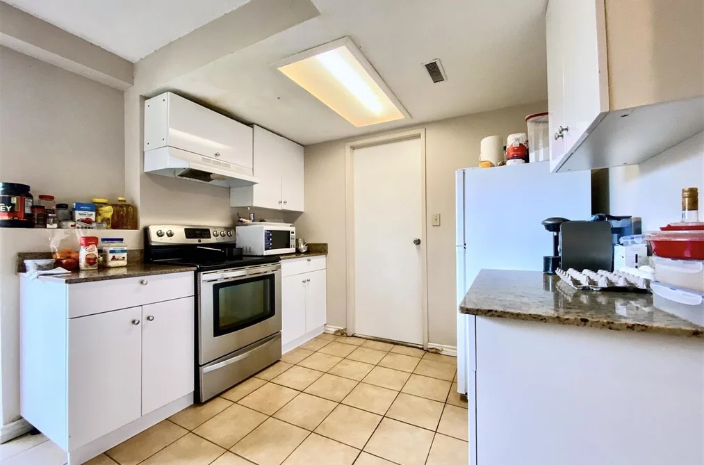 4680 Canada Way, Burnaby, BC - MLS: R3179840 - Photo 8 4680 Canada Way, Burnaby, BC - MLS: R3179840 - Photo 8