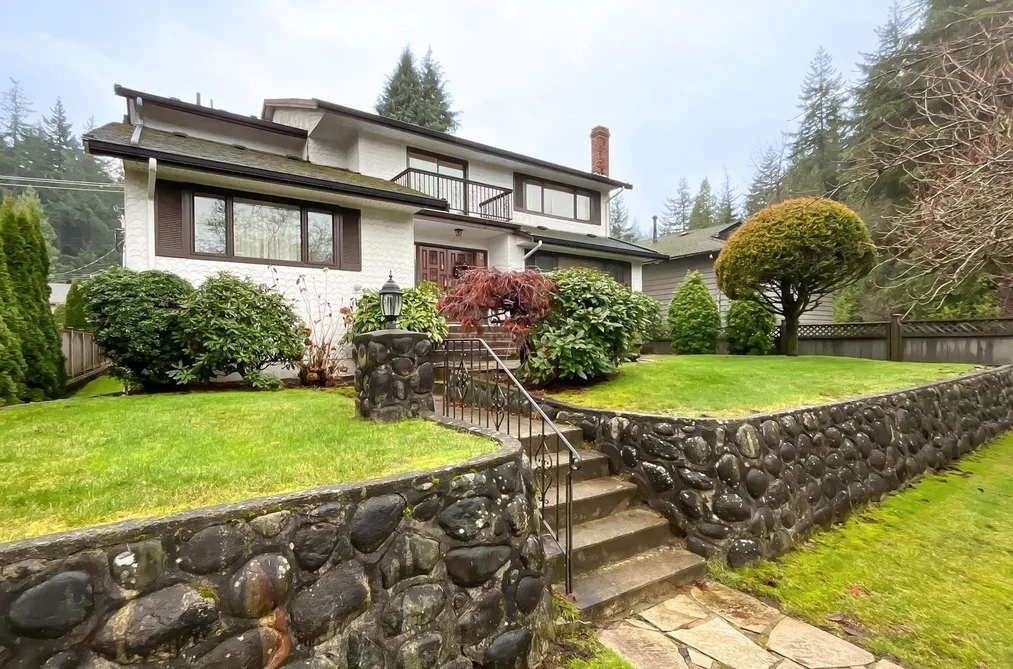 House for sale at 4680 W 15th Avenue Vancouver British Columbia - MLS: R3125277