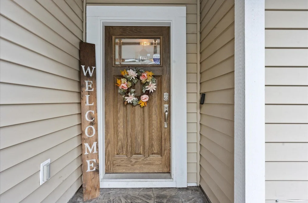 46881 SYLVAN DRIVE, Chilliwack BC V2R 0J8, Chilliwack BC — Residential for Sale - Photo 2