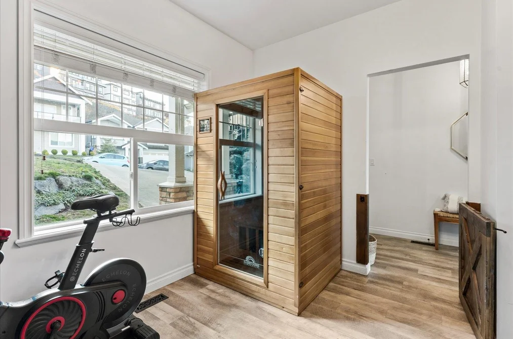 46881 SYLVAN DRIVE, Chilliwack BC V2R 0J8, Chilliwack BC — Residential for Sale - Photo 5