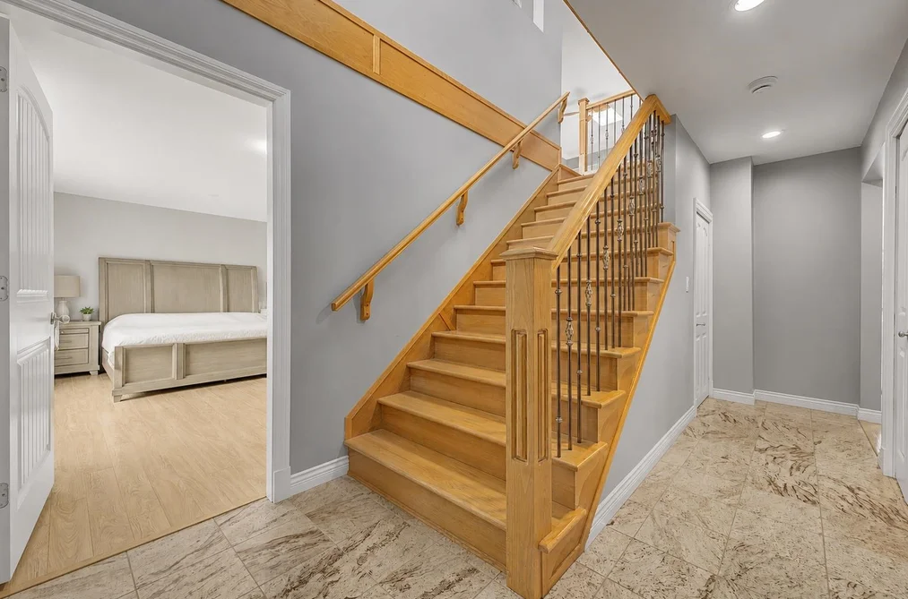 4694 NORTHVIEW COURT, Burnaby BC V5H 1E3, Burnaby BC — Residential for Sale — Photo 13 of 36