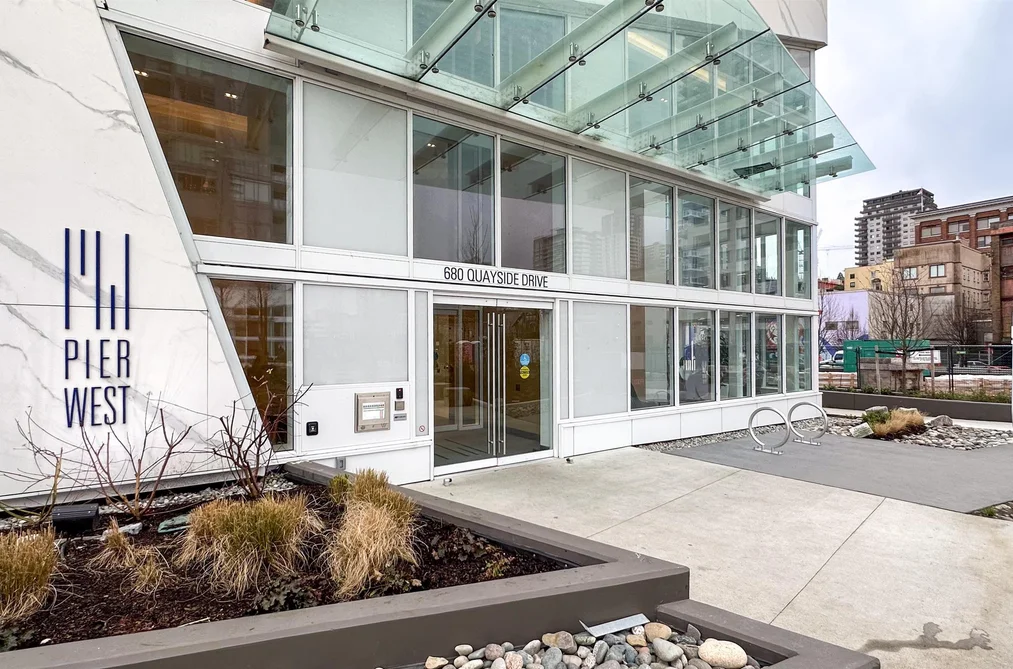 Condo for sale at 4701 680 Quayside Drive New Westminster British Columbia - MLS: R3155860