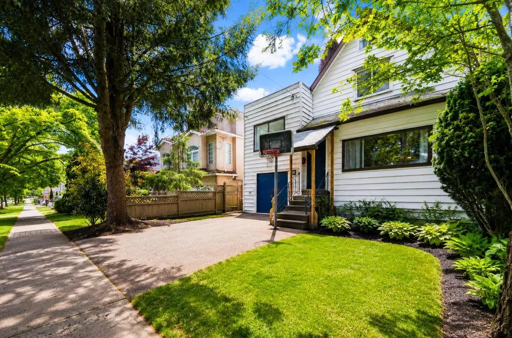 4711 GOTHARD STREET, Vancouver BC V5R 3L1, Vancouver BC — Residential for Sale - Photo 2