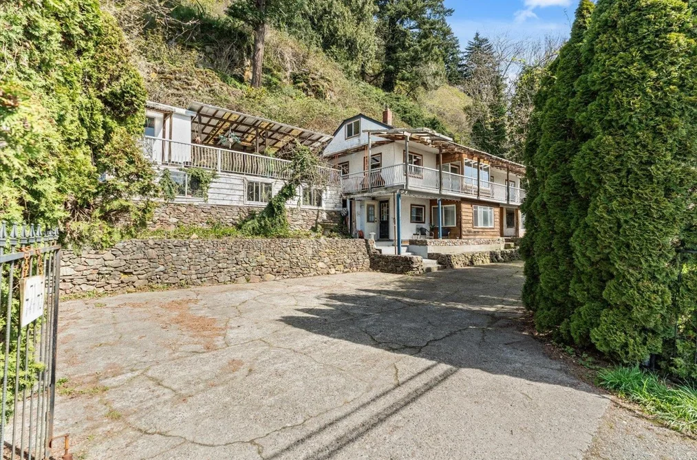 47145 YALE ROAD, Chilliwack BC V2P 7M9, Chilliwack BC — Residential for Sale - Photo 2