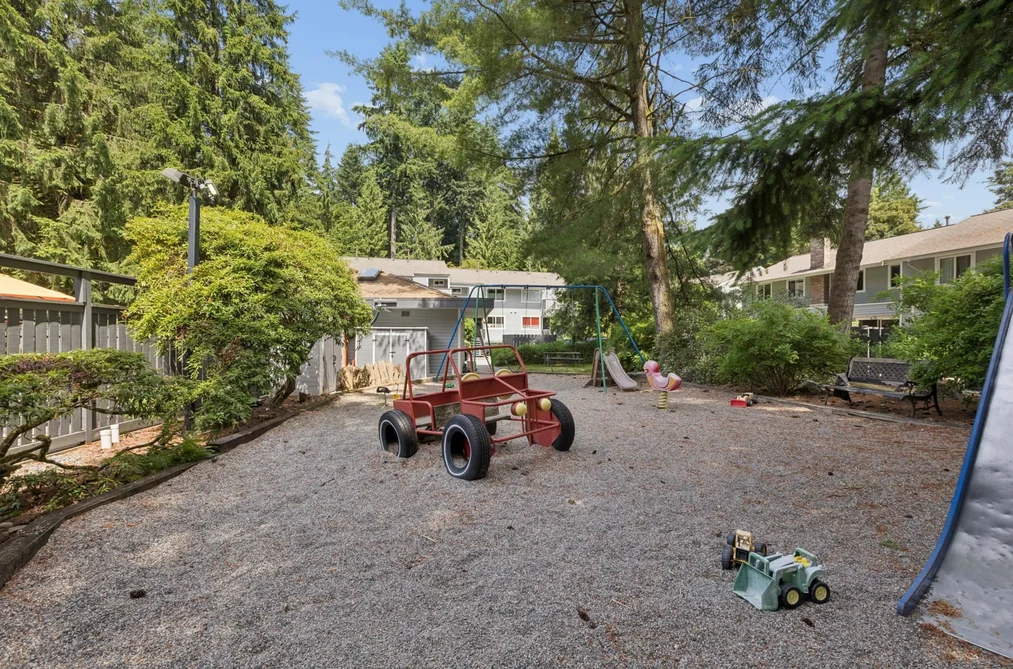 4715 HOSKINS ROAD, North Vancouver BC V7K 2R3, North Vancouver BC — Residential for Sale — Photo 36 of 40