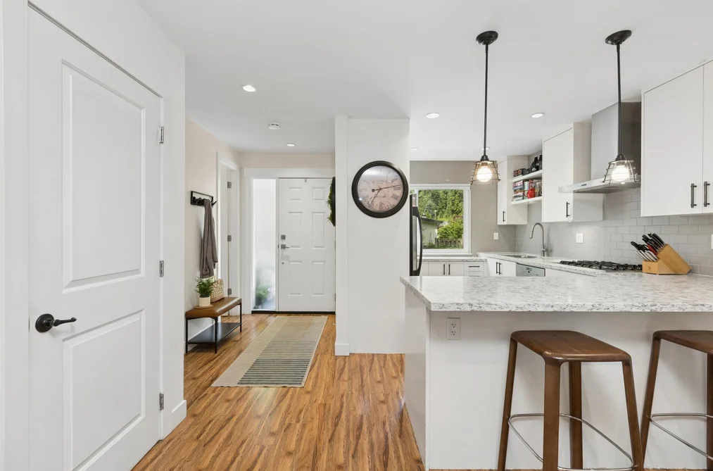 4715 HOSKINS ROAD, North Vancouver BC V7K 2R3, North Vancouver BC — Residential for Sale — Photo 7 of 40
