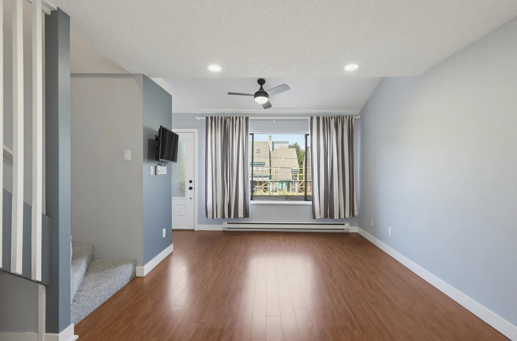 4716 48B Street, Ladner, BC - Townhouse for Sale - Photo 11 of 31 4716 48B Street, Ladner, BC - Townhouse for Sale - Photo 11 of 31