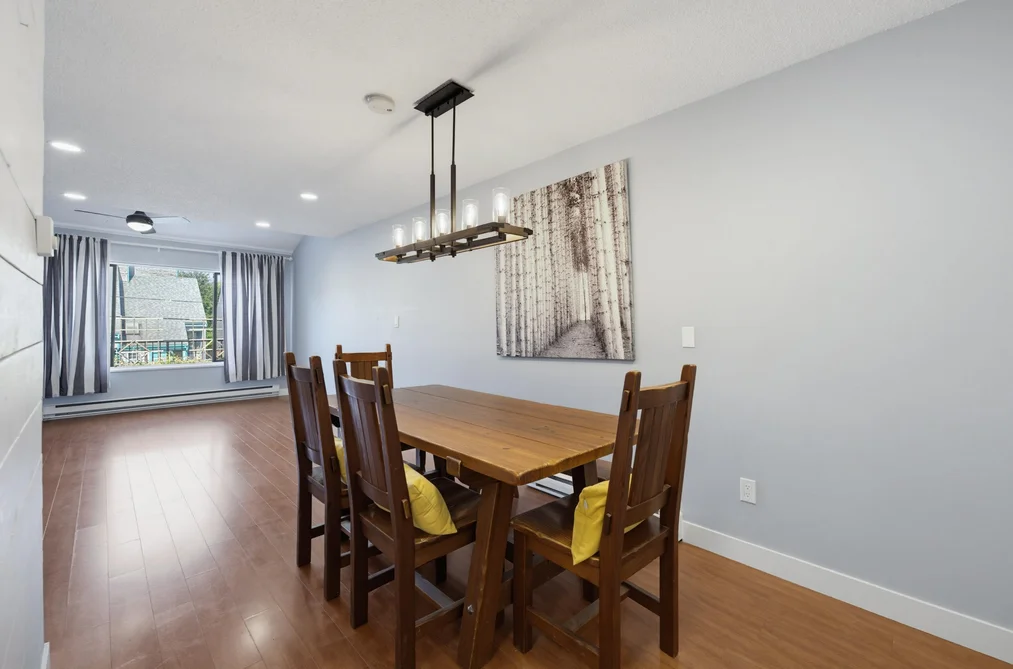 4716 48B Street, Ladner, BC - Townhouse for Sale - Photo 8 of 31 4716 48B Street, Ladner, BC - Townhouse for Sale - Photo 8 of 31