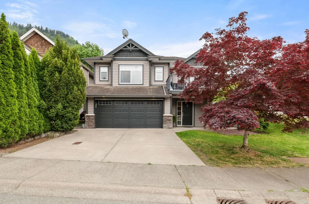 47216 LAUGHINGTON PLACE, Chilliwack BC V2R 0J3, Chilliwack BC — Residential for Sale - Photo 2