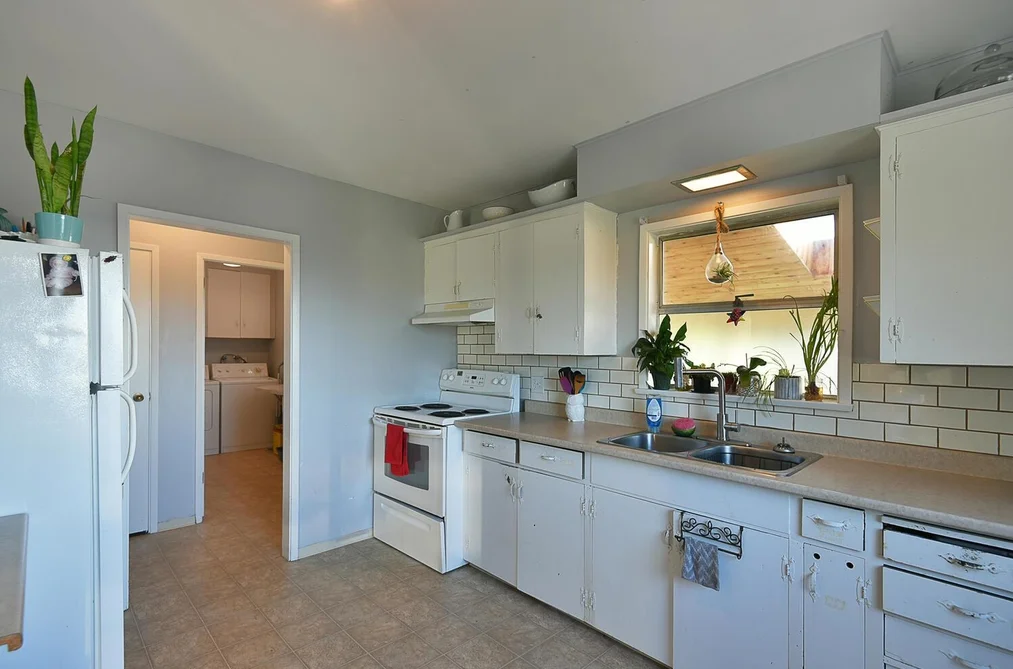 4726 LAUREL AVENUE, Sechelt BC V7Z 0E7, Sechelt BC — Residential for Sale - Photo 5