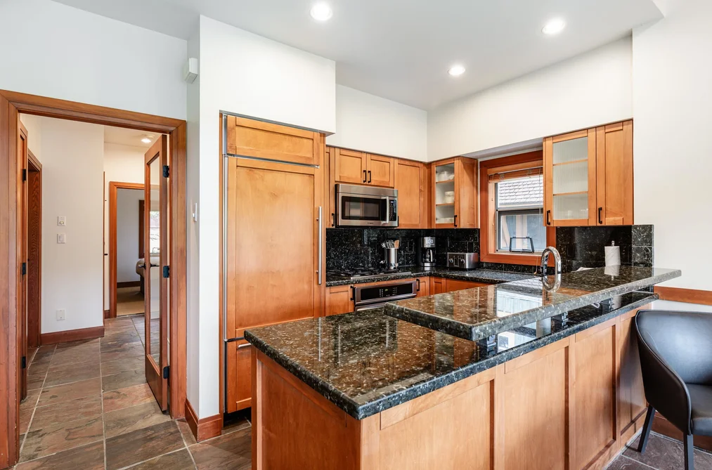4728 A SETTEBELLO DRIVE, Whistler BC V8E 0Z4, Whistler BC — Residential for Sale — Photo 8 of 21