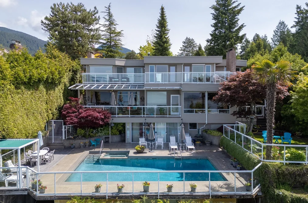 House for sale at 4729 Woodburn Road West Vancouver British Columbia - MLS: R3119648
