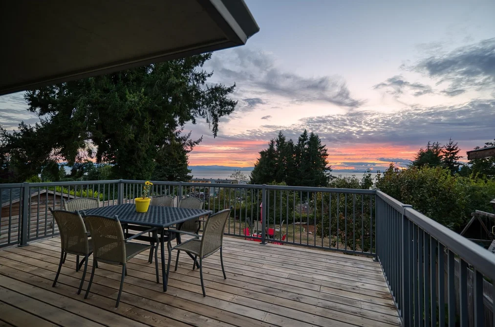 4735 Laurel Avenue, Sechelt, BC - House for Sale - Photo 15 of 36 4735 Laurel Avenue, Sechelt, BC - House for Sale - Photo 15 of 36