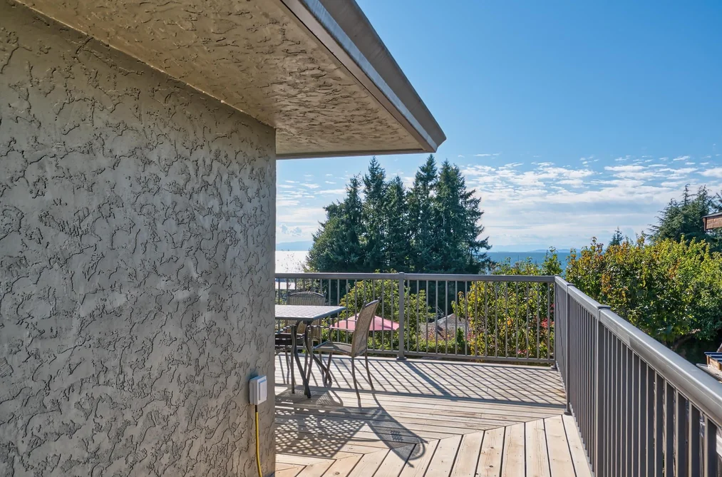 4735 Laurel Avenue, Sechelt, BC - House for Sale - Photo 27 of 36 4735 Laurel Avenue, Sechelt, BC - House for Sale - Photo 27 of 36