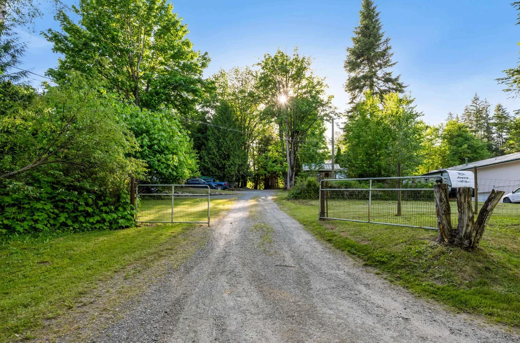 House for sale at 47400 Extrom Road Chilliwack British Columbia - MLS: R3112920